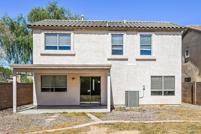 2531 W White Feather Lane, Phoenix, AZ 85085