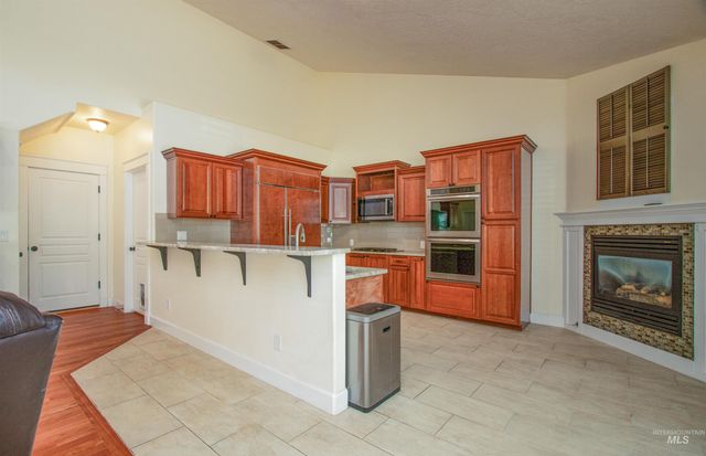 892 S Capitola Way, Boise, ID 83712