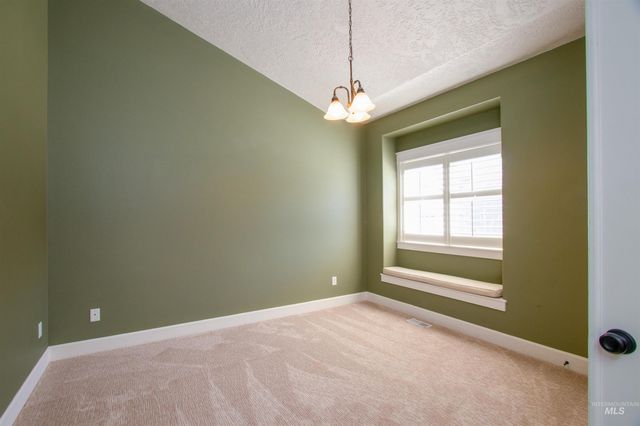 892 S Capitola Way, Boise, ID 83712