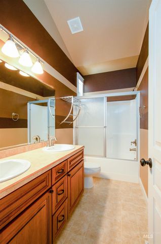 892 S Capitola Way, Boise, ID 83712