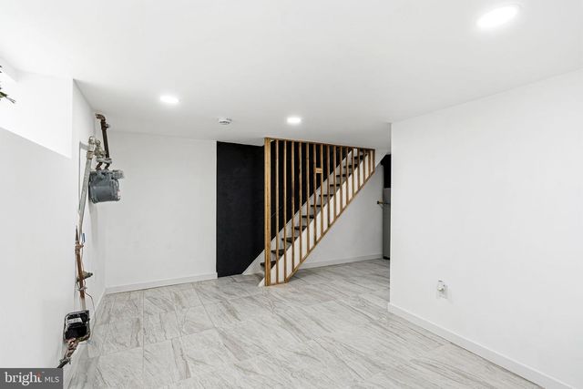 6635 HOLLIS ST, Philadelphia, PA 19138