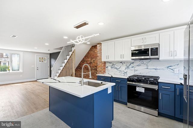 6635 HOLLIS ST, Philadelphia, PA 19138