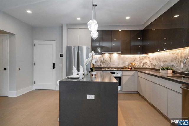 7101 River Road 103B, North Bergen, NJ 07047