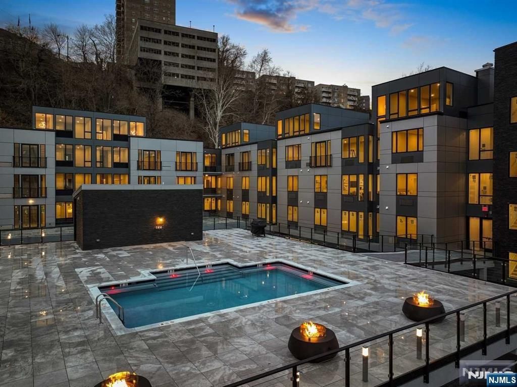 7101 River Road 103B, North Bergen, NJ 07047
