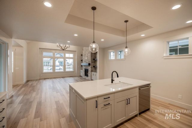 989 E Escalation St, Meridian, ID 83642