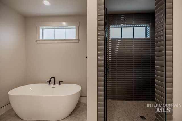 989 E Escalation St, Meridian, ID 83642