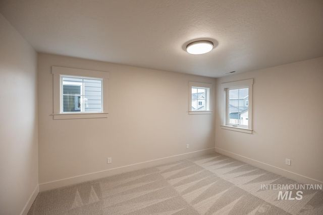 989 E Escalation St, Meridian, ID 83642