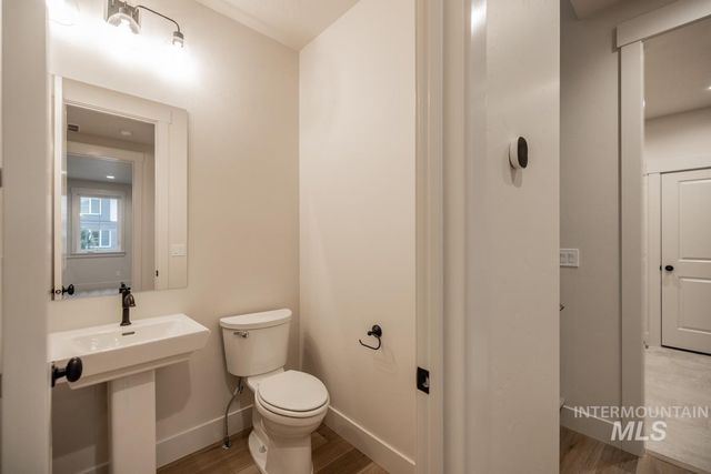 989 E Escalation St, Meridian, ID 83642