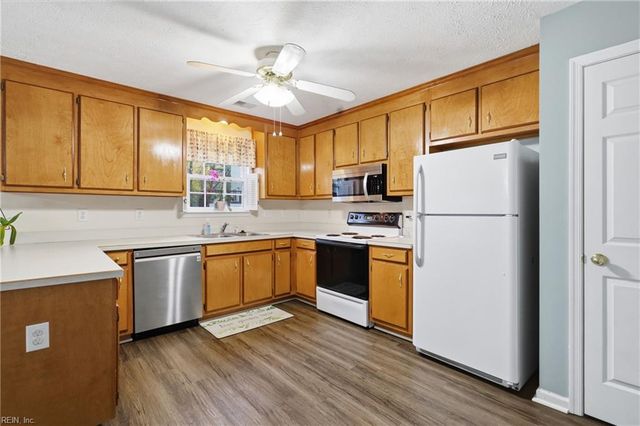 209 Bruton DR, Williamsburg, VA 23185