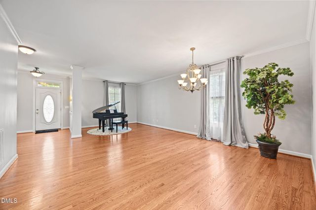 105 Arlen Park Place, Holly Springs, NC 27540