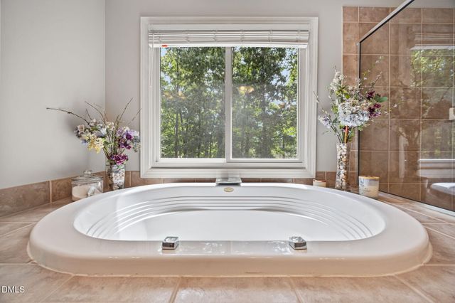 105 Arlen Park Place, Holly Springs, NC 27540