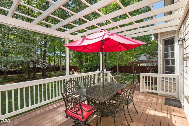 105 Arlen Park Place, Holly Springs, NC 27540