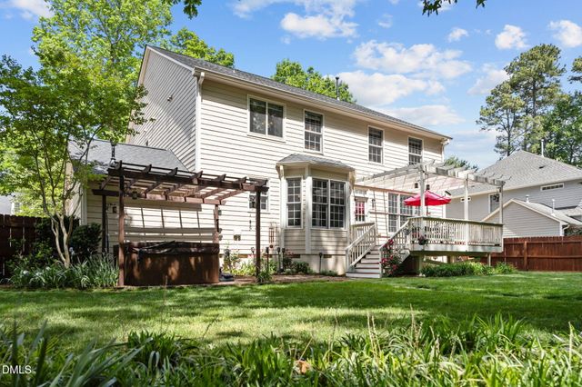 105 Arlen Park Place, Holly Springs, NC 27540