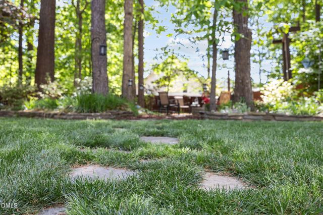 105 Arlen Park Place, Holly Springs, NC 27540