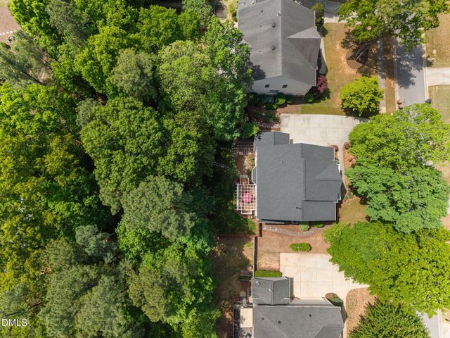 105 Arlen Park Place, Holly Springs, NC 27540