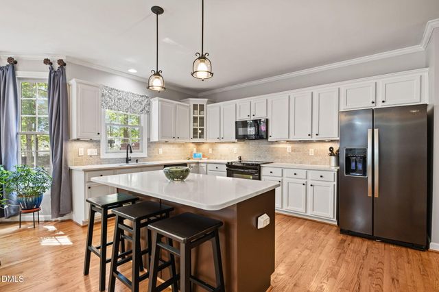 105 Arlen Park Place, Holly Springs, NC 27540