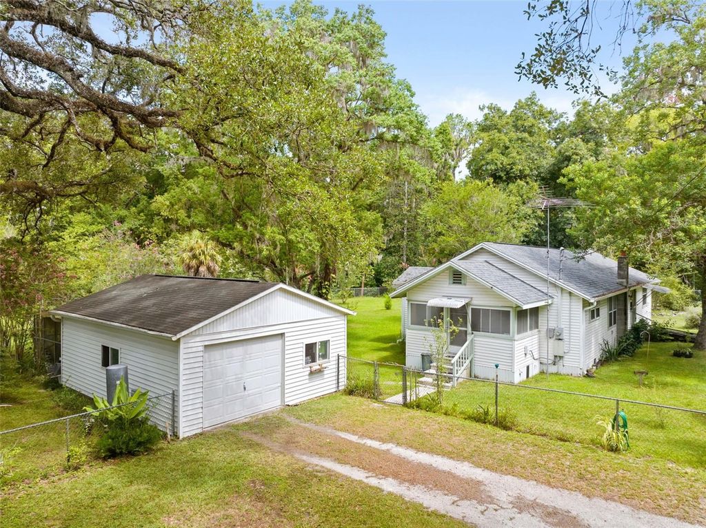 8511 HILLCREST DRIVE, Brooksville, FL 34601