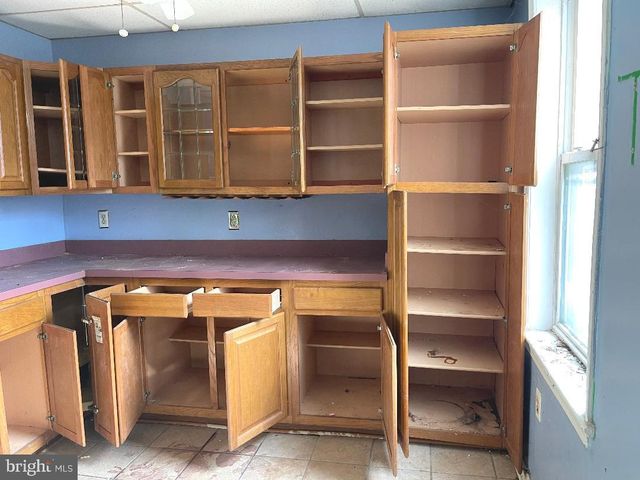 1609 GALES ST NE, Washington, DC 20002