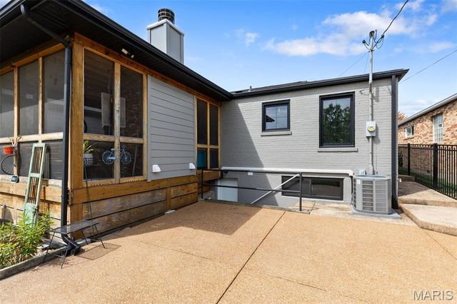 5936 Childress Avenue, St Louis, MO 63109