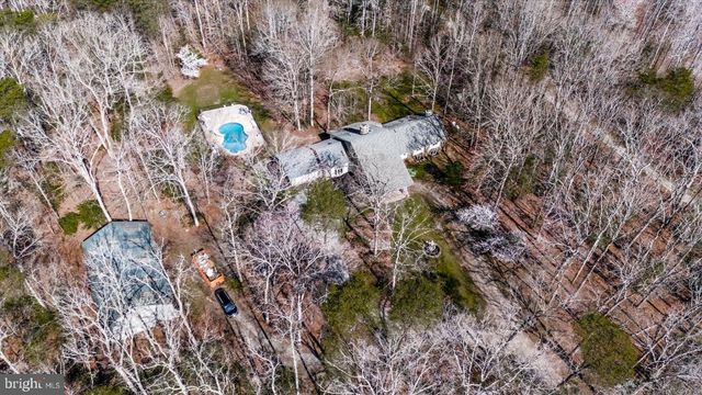 7621 RIVER RD, Fredericksburg, VA 22407