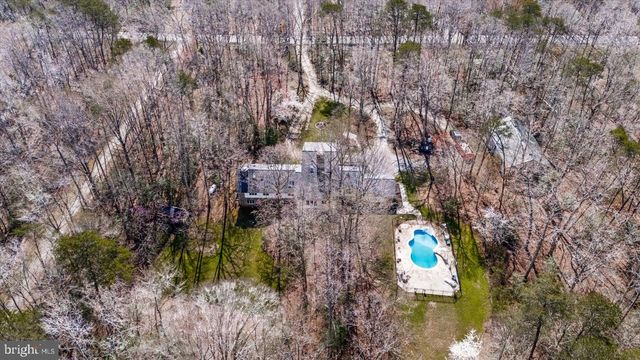 7621 RIVER RD, Fredericksburg, VA 22407