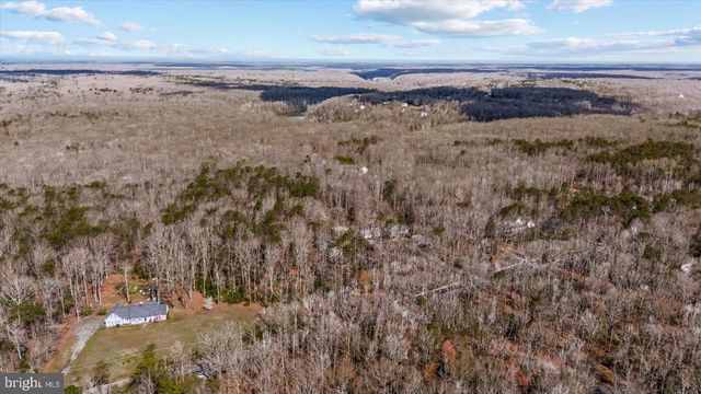 7621 RIVER RD, Fredericksburg, VA 22407