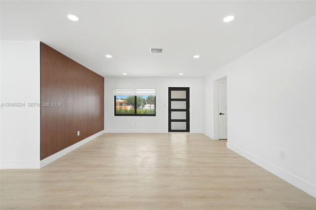7200 W 12th Ave, Hialeah, FL 33014