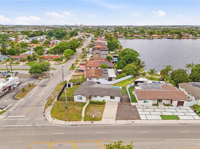 7200 W 12th Ave, Hialeah, FL 33014