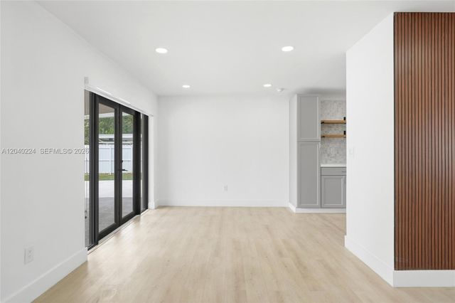 7200 W 12th Ave, Hialeah, FL 33014