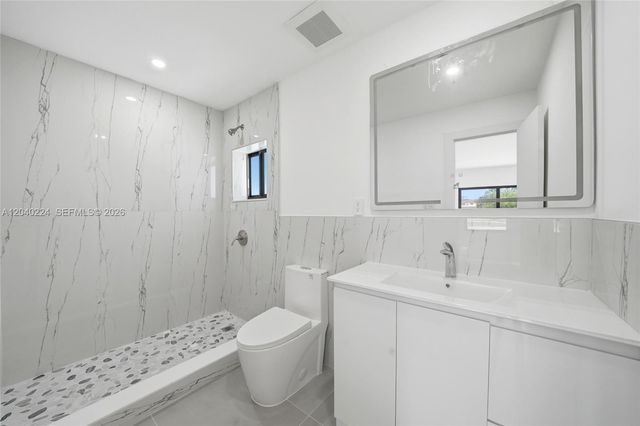 7200 W 12th Ave, Hialeah, FL 33014