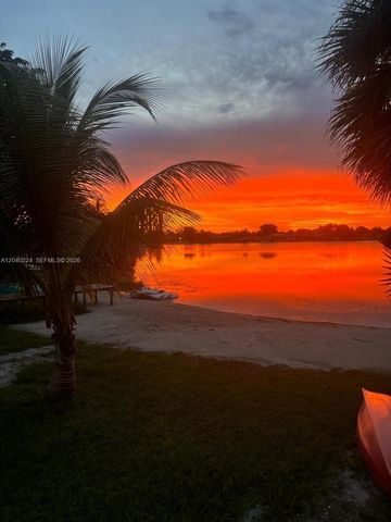 7200 W 12th Ave, Hialeah, FL 33014