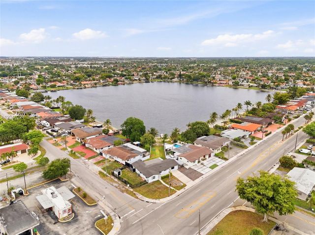 7200 W 12th Ave, Hialeah, FL 33014