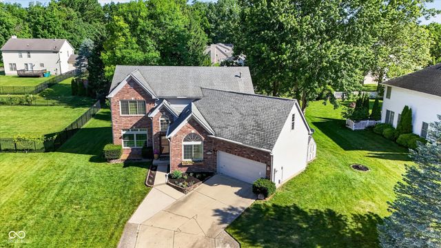 6758 Loretta Court, Avon, IN 46123