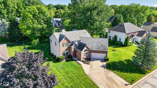 6758 Loretta Court, Avon, IN 46123