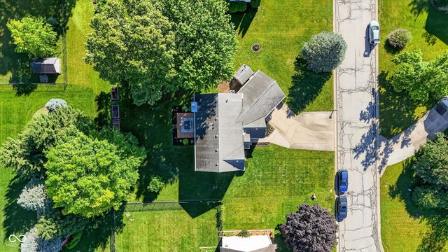 6758 Loretta Court, Avon, IN 46123