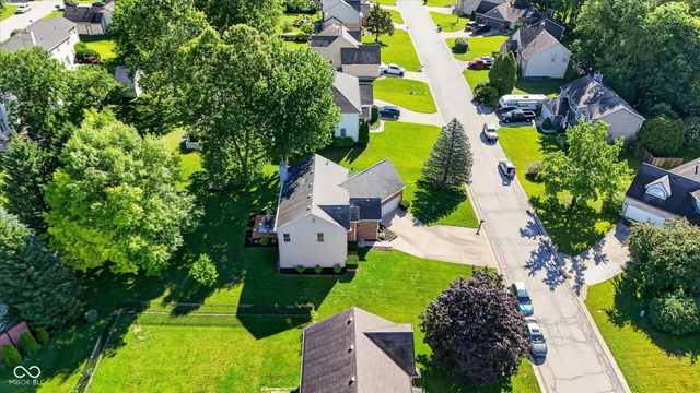 6758 Loretta Court, Avon, IN 46123