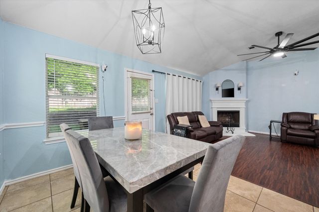 713 Green Acres Lane, Midlothian, TX 76065