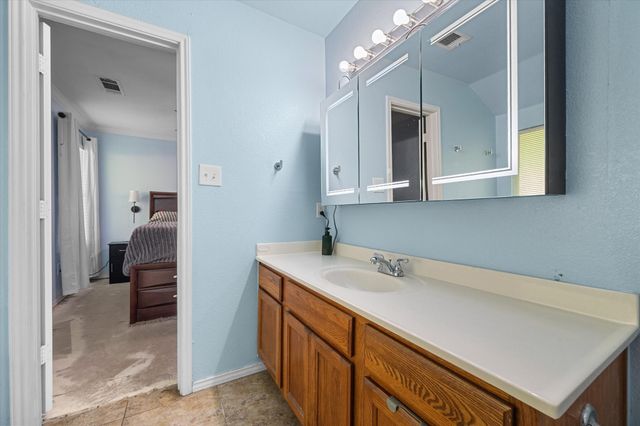 713 Green Acres Lane, Midlothian, TX 76065