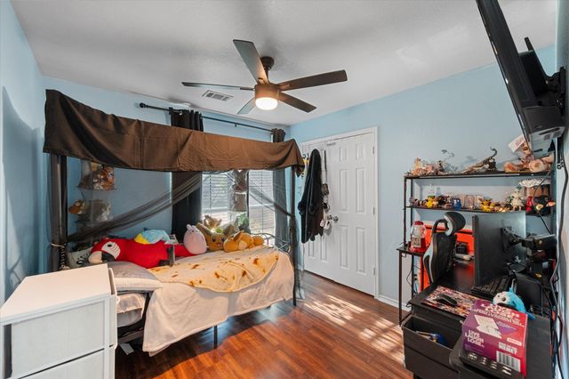 713 Green Acres Lane, Midlothian, TX 76065