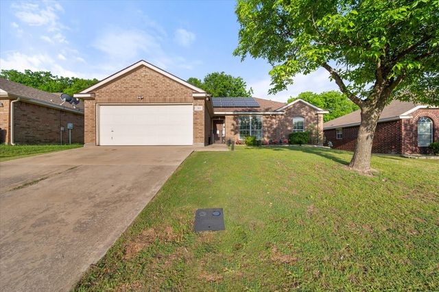 713 Green Acres Lane, Midlothian, TX 76065