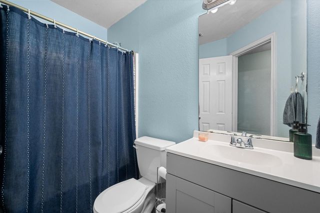 713 Green Acres Lane, Midlothian, TX 76065