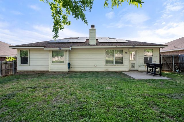 713 Green Acres Lane, Midlothian, TX 76065