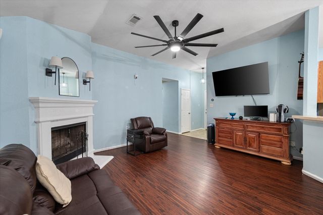 713 Green Acres Lane, Midlothian, TX 76065