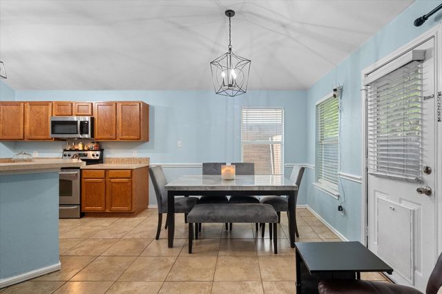 713 Green Acres Lane, Midlothian, TX 76065