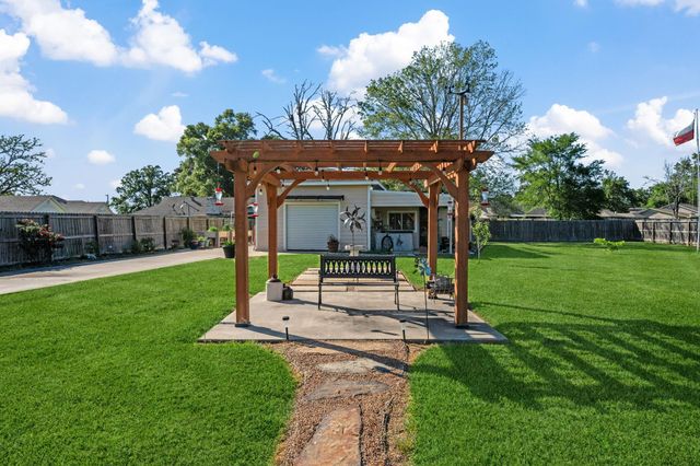 254 Chuckwagon, Livingston, TX 77351
