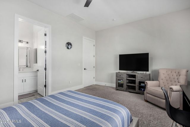 37233 N 11TH Avenue, Phoenix, AZ 85086