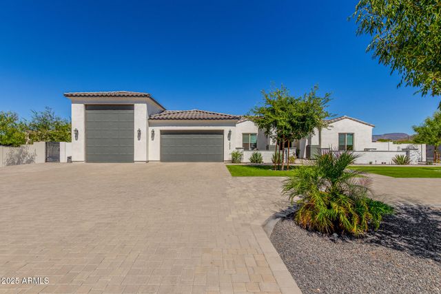 37233 N 11TH Avenue, Phoenix, AZ 85086