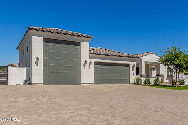 37233 N 11TH Avenue, Phoenix, AZ 85086