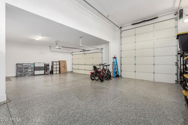 37233 N 11TH Avenue, Phoenix, AZ 85086