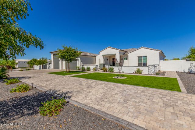 37233 N 11TH Avenue, Phoenix, AZ 85086